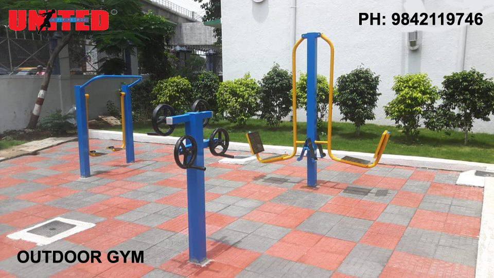 OUTDOOR GYM EQUIPMENT